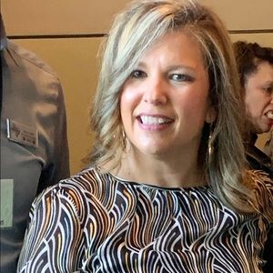 Meet your Posher, Angela